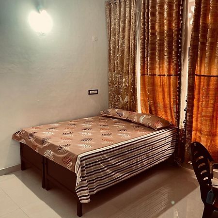 Puthookkadans Mareena Lodge Kottayam Bagian luar foto