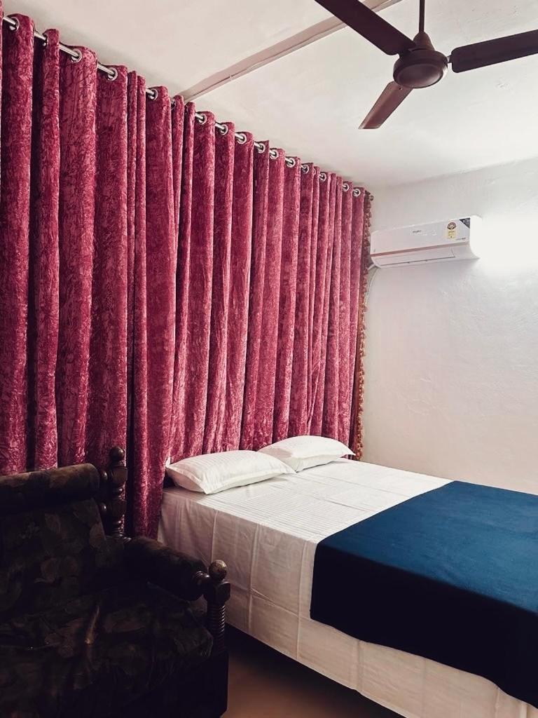 Puthookkadans Mareena Lodge Kottayam Bagian luar foto